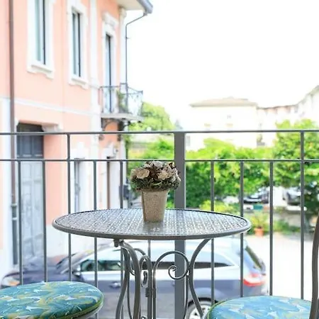 Lägenhet Bilo Via Bellinzona Como